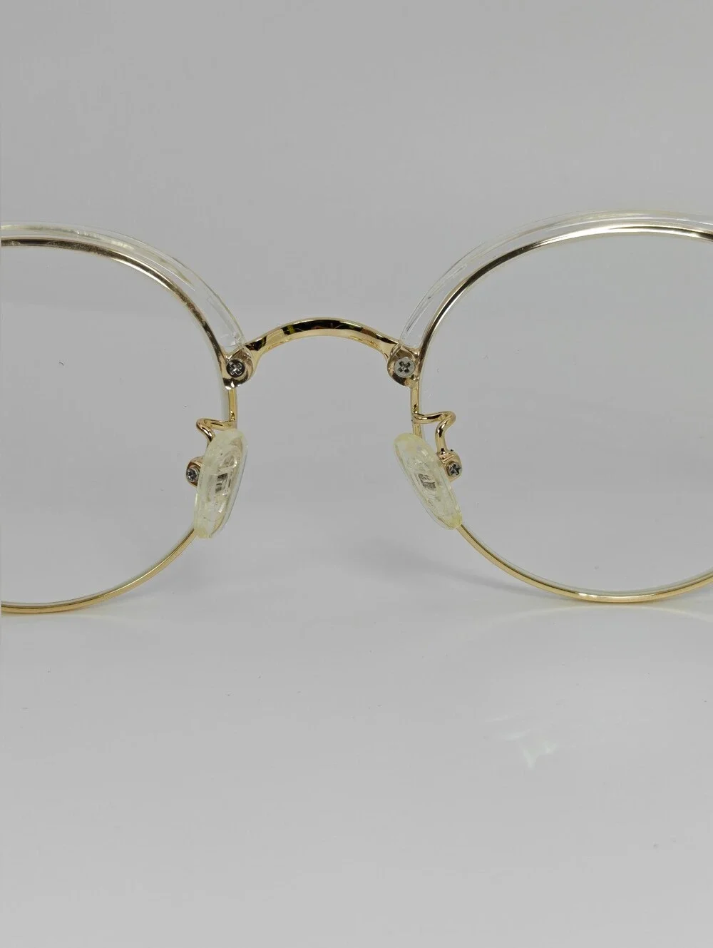 Moon River. Elegant. Round Gold Metal Frame Glasses. Details.